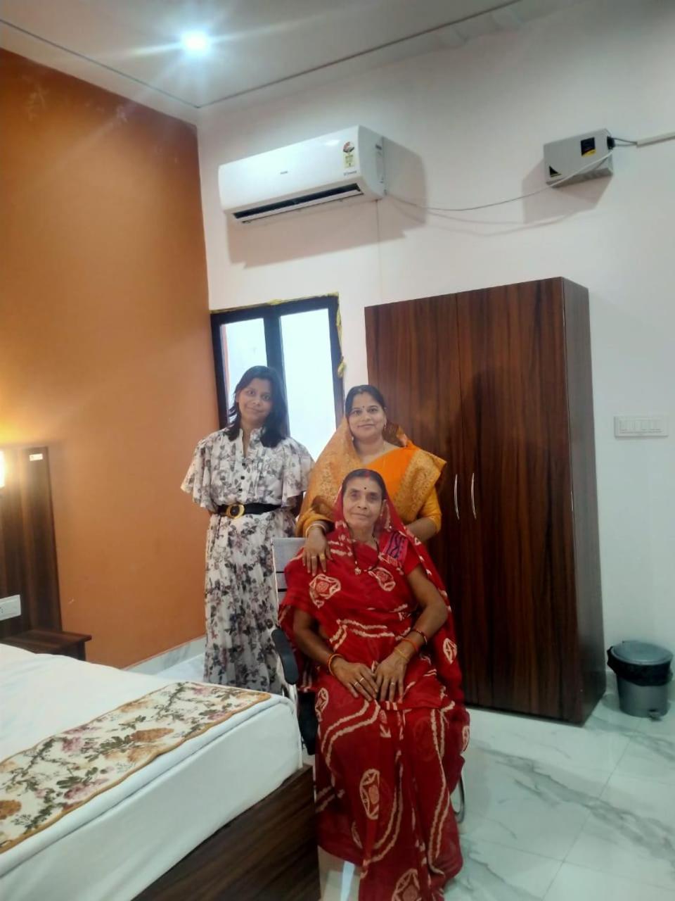 Atithi Inn Khajurāho Dış mekan fotoğraf